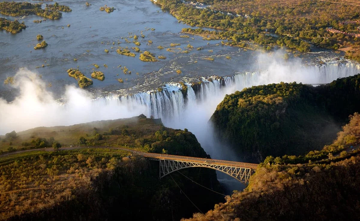 Cataratas Vitória - Zâmbia-Zimbábue