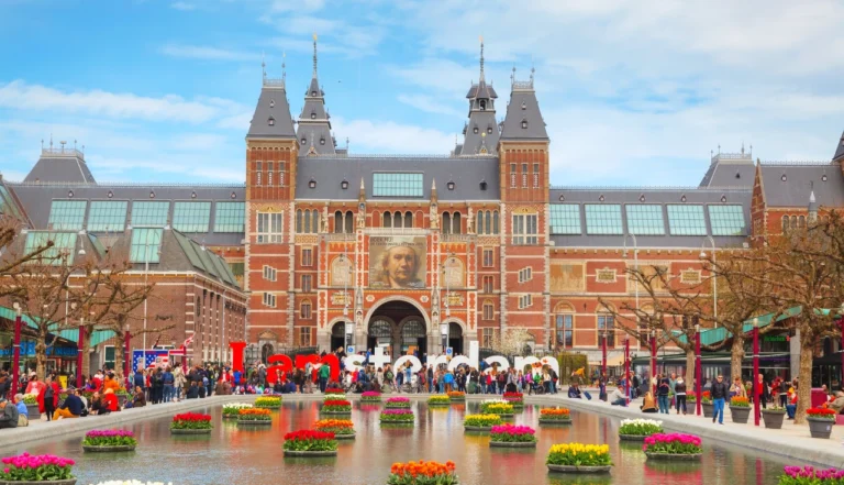 Amsterdã: Canais, Museus e Bicicletas Encantam