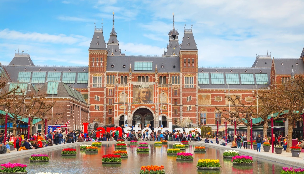 Amsterdã: Canais, Museus e Bicicletas Encantam