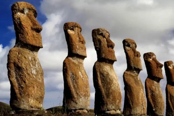 Descubra os mistérios da Ilha de Páscoa
