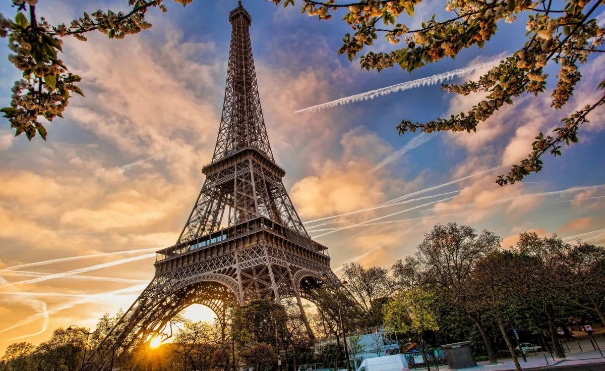 Foco nas Experiências Únicas em Paris