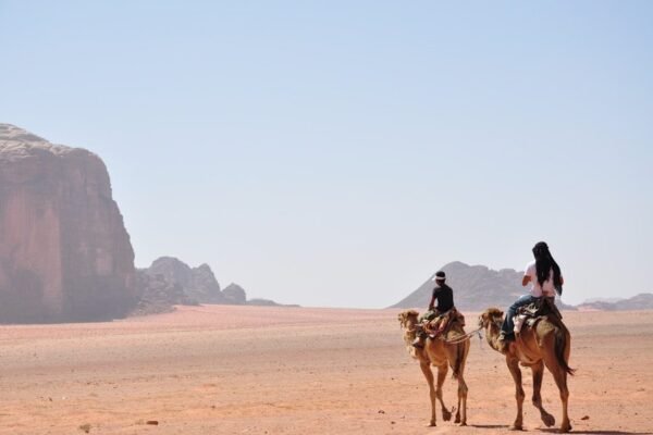 O que fazer no Marrocos para andar de camelo no deserto?