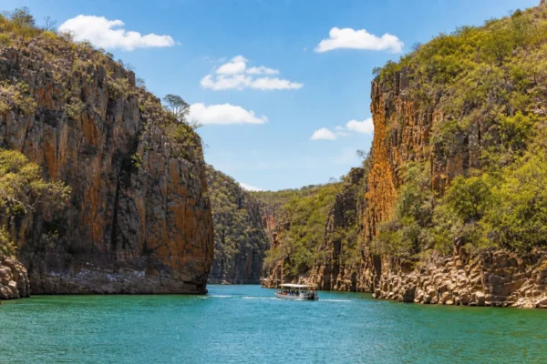 Cânion do Xingó: Beleza Natural entre Sergipe e Alagoas